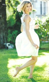 Catherine Fulop feet photo 12