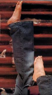 Catherine Fulop feet photo 6