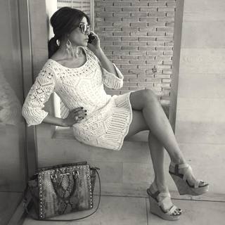 Catherine Fulop feet photo 7