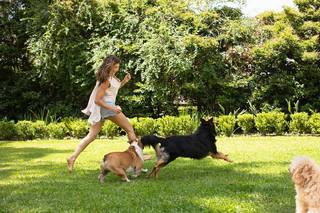 Catherine Fulop feet photo 2