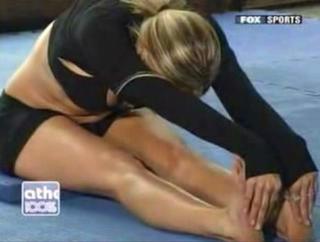 Catherine Fulop feet photo 16