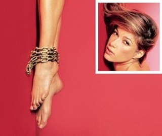 Catherine Fulop feet photo 13