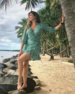 Catherine Fulop feet photo 7