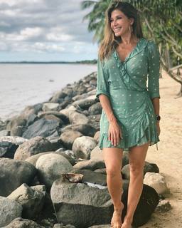 Catherine Fulop feet photo 6