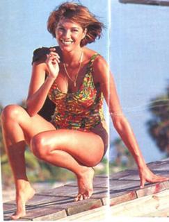 Catherine Fulop feet photo 18