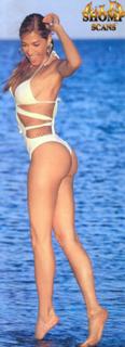Catherine Fulop feet photo 10