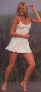 Catherine Fulop feet photo 15