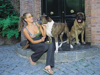 Catherine Fulop feet photo 7