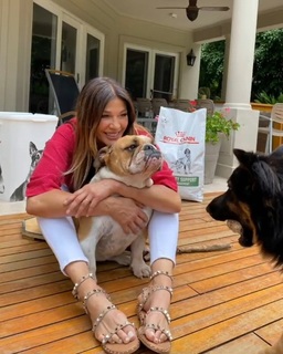 Catherine Fulop feet photo 3