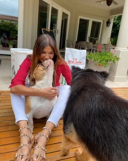 Catherine Fulop feet photo 2