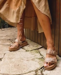 Catherine Fulop feet photo 19