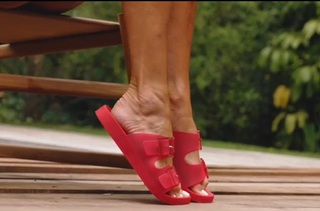 Catherine Fulop feet photo 2