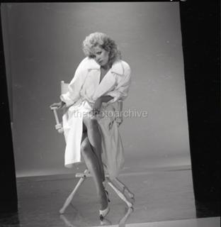 Catherine Hicks feet photo 10
