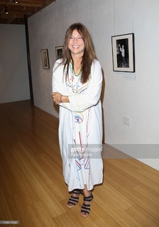 Catherine Keener feet photo thumbnail