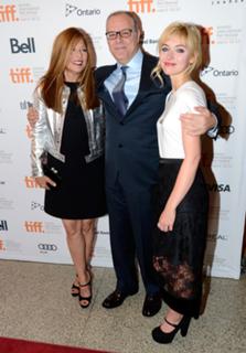 Catherine Keener feet photo thumbnail