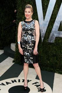 Catherine O'Hara feet photo thumbnail