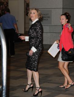Catherine O'Hara feet photo thumbnail