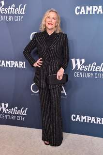 Catherine O'Hara feet photo thumbnail