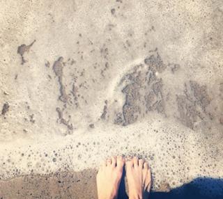 Catherine Oxenberg feet photo 5