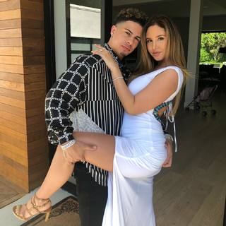 Catherine Paiz feet photo thumbnail