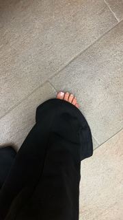 Catherine Paiz feet photo thumbnail