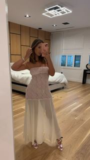 Catherine Paiz feet photo thumbnail