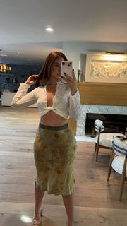 Catherine Paiz feet photo thumbnail