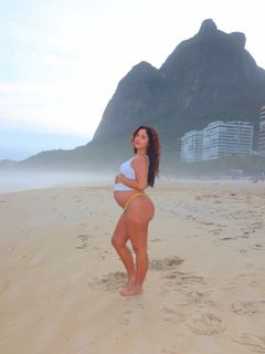 Catherine Paiz feet photo 5