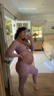 Catherine Paiz feet photo 4