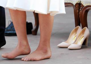 Catherine Princess of Wales feet photo thumbnail