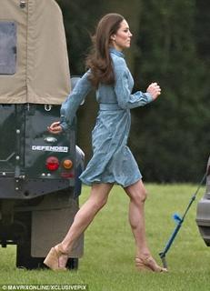 Catherine Princess of Wales feet photo thumbnail