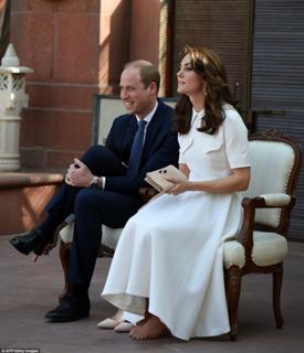 Catherine Princess of Wales feet photo thumbnail
