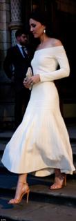 Catherine Princess of Wales feet photo thumbnail