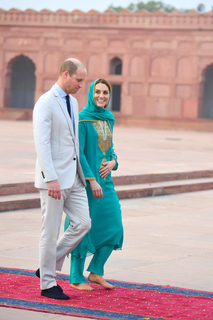 Catherine Princess of Wales feet photo thumbnail