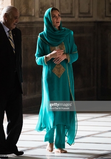 Catherine Princess of Wales feet photo thumbnail