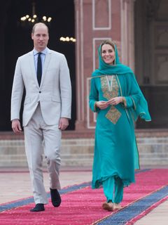 Catherine Princess of Wales feet photo thumbnail