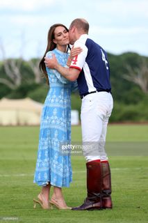 Catherine Princess of Wales feet photo thumbnail