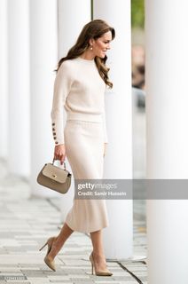 Catherine Princess of Wales feet photo thumbnail