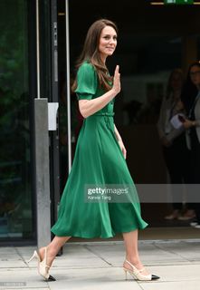 Catherine Princess of Wales feet photo thumbnail