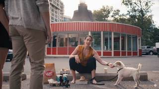 Catherine Reitman feet photo 3