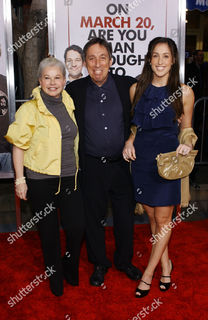 Catherine Reitman feet photo 16