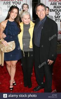 Catherine Reitman feet photo 15
