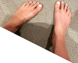 Catherine Reitman feet photo 7