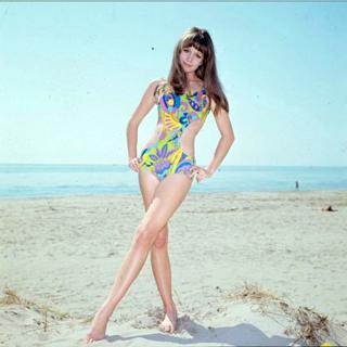 Catherine Spaak feet photo 6