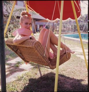 Catherine Spaak feet photo 7
