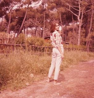 Catherine Spaak feet photo 5