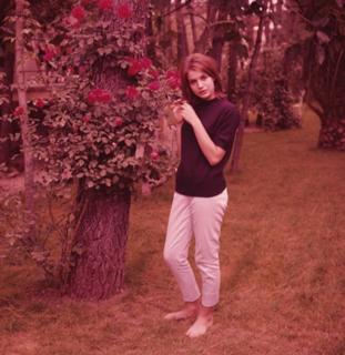 Catherine Spaak feet photo 4