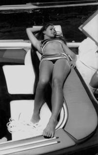 Catherine Spaak feet photo 20