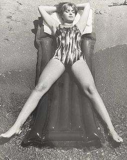 Catherine Spaak feet photo 2