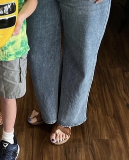 Catherine Sutherland feet photo 8